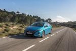 Toyota Prius Plug-in Hybrid 2016 года